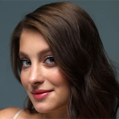 Алёна Косторная