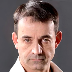 Дмитрий Певцов